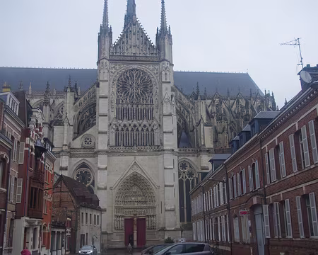 IMGP6162 Visite express de la cathédrale d’Amiens (nous arrivons sous la pluie)