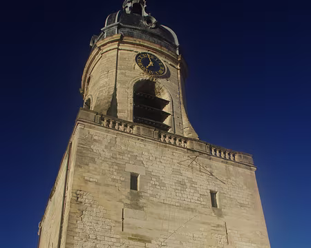 IMGP6209 Amiens : le beffroi. Tour d’origine médiévale, plusieurs fois gravement endommagée, restaurée et inaugurée par Gilles de Robien à la fin du siècle dernier