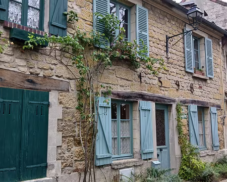 040 Maison du XVIème siècle dans la rue Daubigny