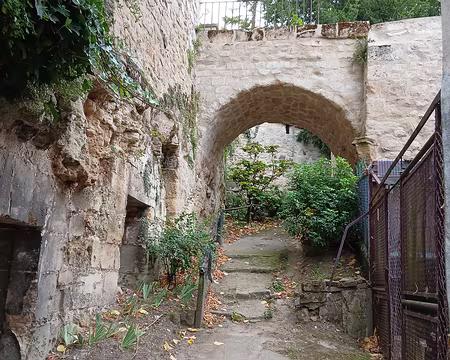 042 Vieilles pierres à Auvers