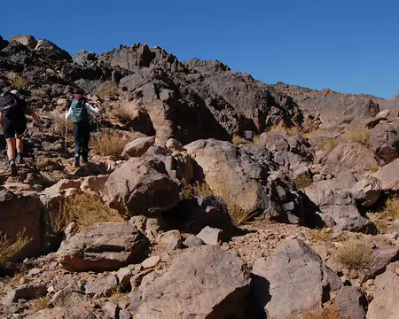 DSC_0324 Montée vers le barrage sur cet oued.