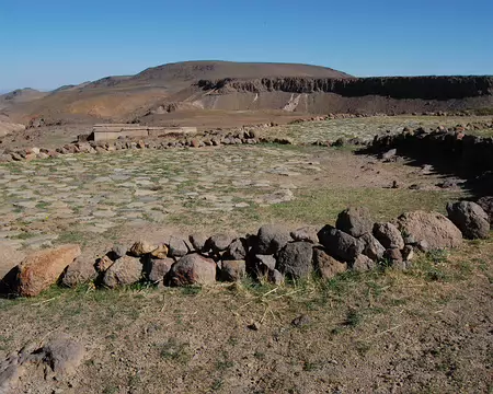 DSC_0751 Nous sommes entourés d'aires de battage de l'orge.