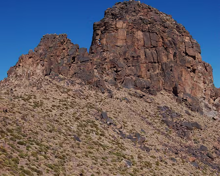 DSC_0769 Le Siroua (3304 m), que certains d'entre nous ont pu escalader ...