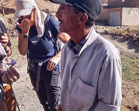 20251007_100205-01 Non ça ne sent rien.