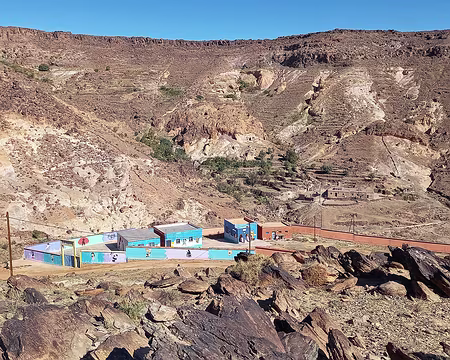 20251007_102730-01 L'école commune aux 3 villages de la vallée. Les élèves y vont soit le matin, soit l'après-midi.