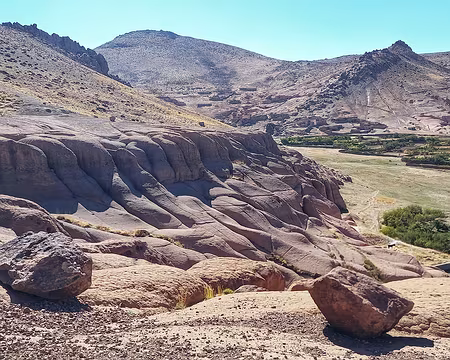 20251010_151627-01 On voit le réservoir à droite au niveau de la source.