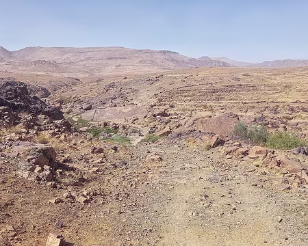 20251011_115826-01 Puis remontée sur le plateau qui par une piste SE mène à Amassine, fin de la randonnée.