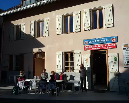 2025-10-27 16-31-42 Halte bistrot bienvenue à Fouillouze, au retour