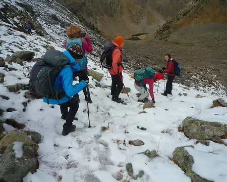 2025-10-31 12-45-35 Petite descente dans la neige (plus compliquée pour les derniers après les piétinements)