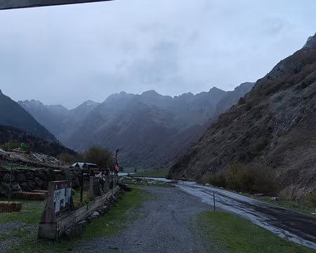 027_DSCF0034 Matin pluvieux sur le Lac d'Estaing