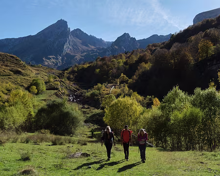 084_DSCF0455 Derrière nous, le Pic de Gabizos