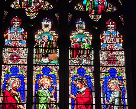 069 Les vitraux ont été réalisés en 1876-1877 par Joseph Villiet , maître verrier bordelais