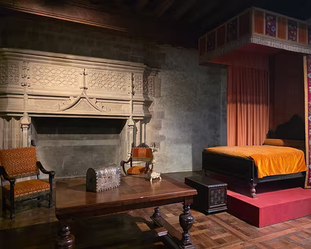 088 La chambre de la Reine. Le 19 janvier 1572, Jeanne d'Albret arrive au château pour rejoindre le prince d'Orange et le prince de Condé avec un cortège de 6...