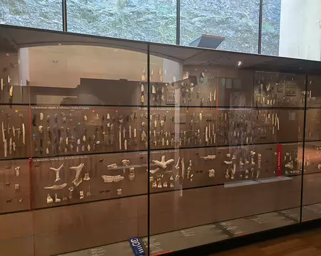 091 Plus de 12500 pièces sont déployées sur une surface de près de 1500 m2 dans une muséographie entièrement nouvelle