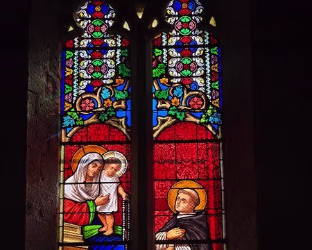 103 Saint Dominique recevant le Rosaire de l'Enfant Jésus et de la Vierge