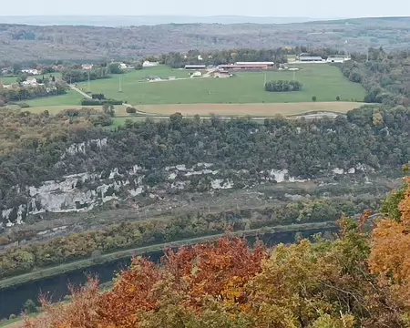 018 en face falaises du Doubs