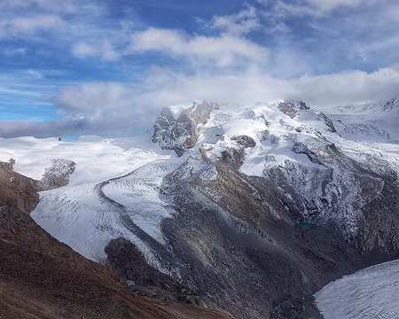 20251022_165158-01 Dufourspitze 4634 m encore voilé (vue depuis Gornergrat 3089 m). Gornersee visible sous le Monte Rosagletscher.