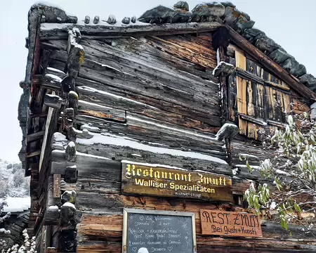 20251024_105206-01 Zmutt. Geschlossen à cette saison.