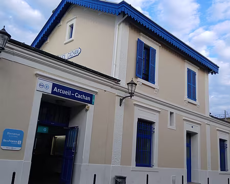 001 Départ pour une randonnée d’Arcueil à Paris le long de l’ancien cours de la Bièvre par le GR 11