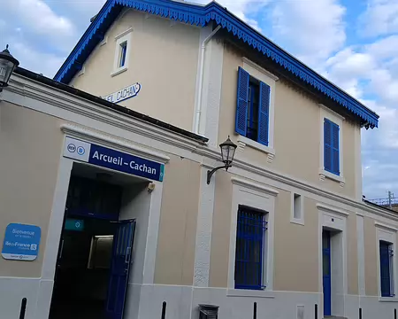 001 Départ pour une randonnée d’Arcueil à Paris le long de l’ancien cours de la Bièvre par le GR 11