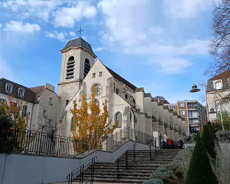 014 L’église Saint Denys d’Arcueil (XIIIème siècle) est classée monument historique. Clocher du XVIIème siècle