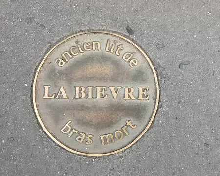 037 Le bras mort de la Bièvre était le lit naturel de la rivière