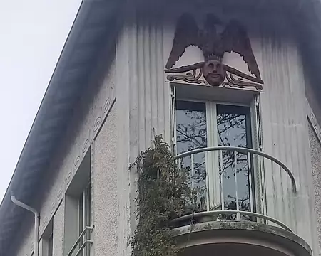 20251116_101155-01 La maison de l'aigle, années 30.