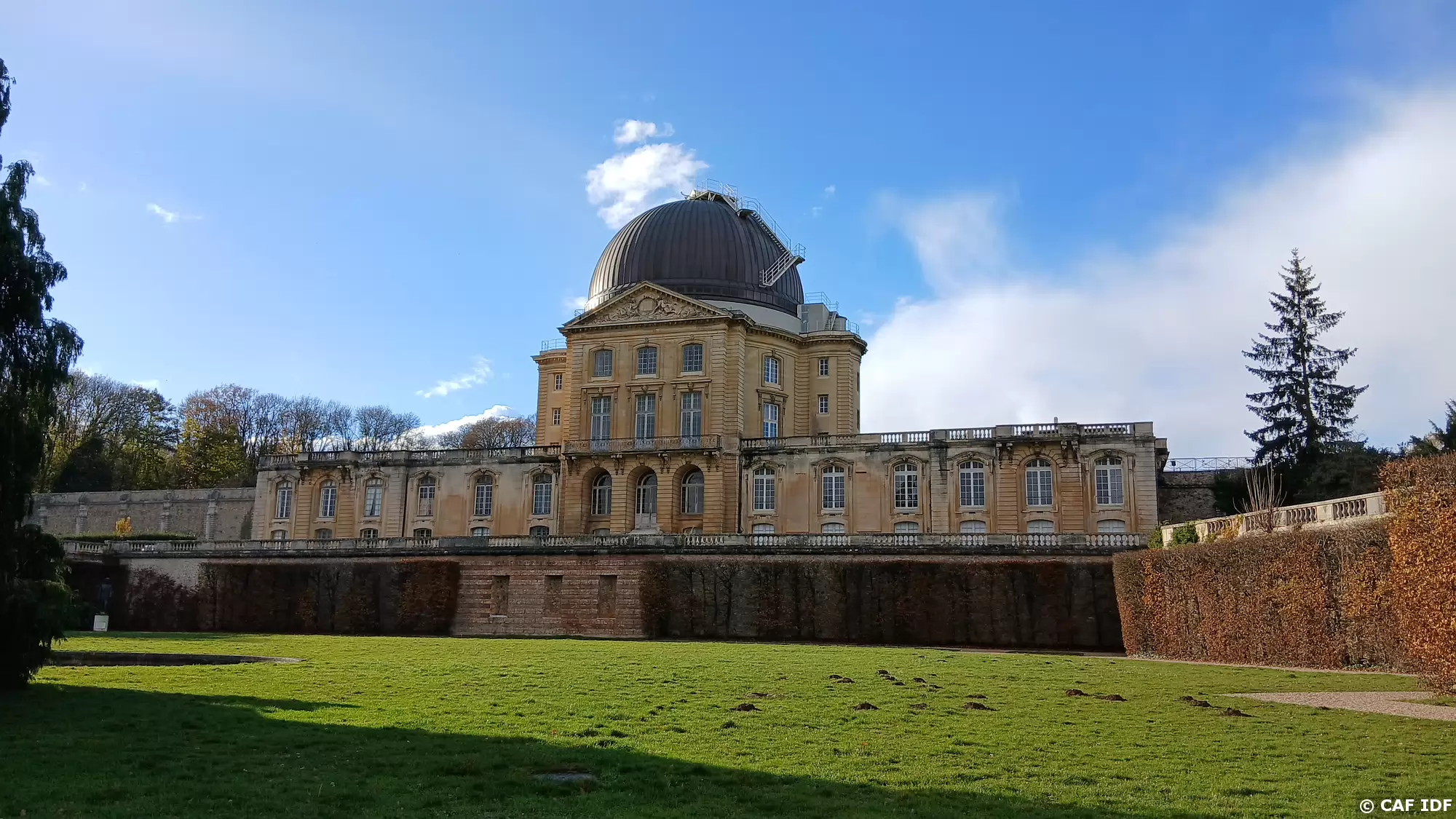 033 Le Château Neuf de Meudon a été construit par Jules Hardouin-Mansart en 1705 pour le Grand Dauphin à l’emplacement de la Grotte de Meudon, édifiée en 1552 pour le cardinal de Lorraine