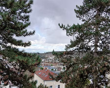 029 La Terrasse surplombe la ville de Meudon