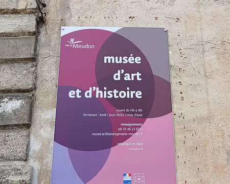 041 Visite du musée municipal d’Art et d’Histoire de Meudon ouvert en 1943. Situé au pied du château de Meudon. Bâtiment classé monument historique en 1891