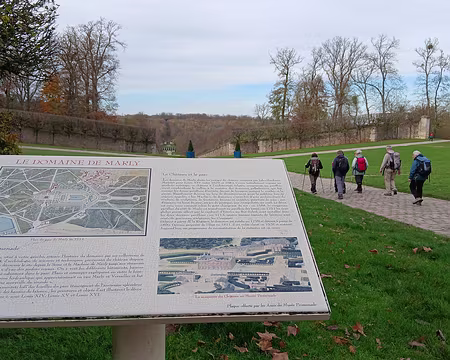 017 L’histoire du Domaine de Marly, résidence de plaisance où Louis XIV venait chasser, loin de Versailles et de la Cour, à partir de 1686, accompagné de quelques...
