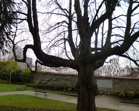 P1220018 Mur des Fédérés en hommage aux combattants de la Commune de Paris