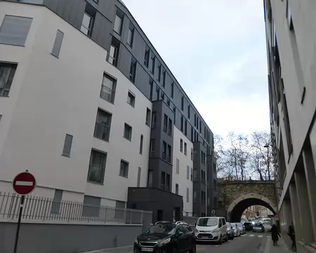 P1220183 Rue de la Croix-Saint-Simon et pont de la Petite Ceinture