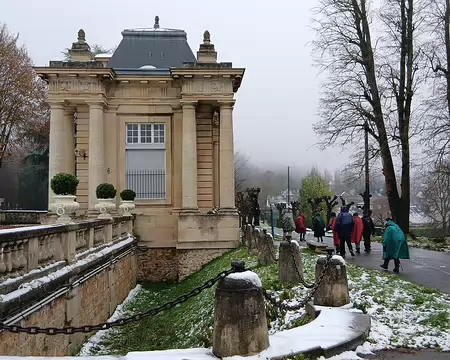 019 Direction le centre du village par l’allée de la Fontaine du Roy