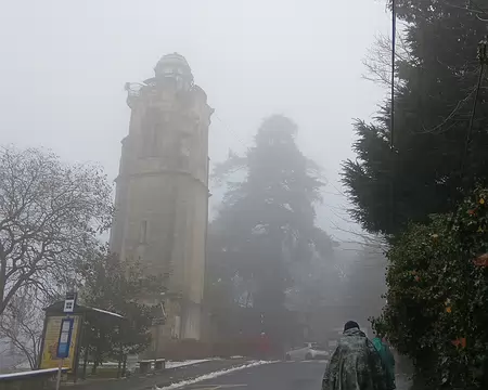 024 La Tour du Guet, haute de 23 m, a été construite en 1840 au point culminant du village (altitude 199 m) par André-Jean Leroux pour sa fille. De style...