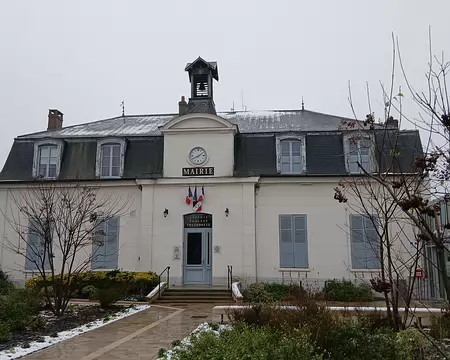 032 La mairie de Saint-Martin-du-Tertre (2600 habitants en 2022)
