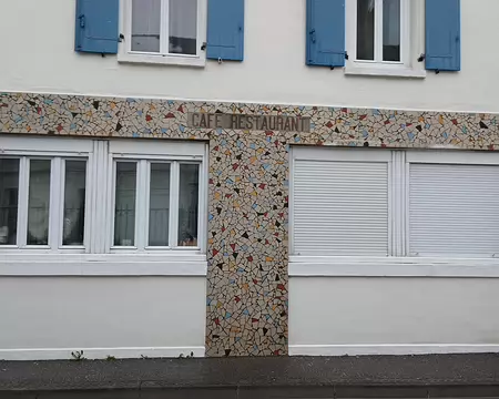 035 Ancien café-restaurant