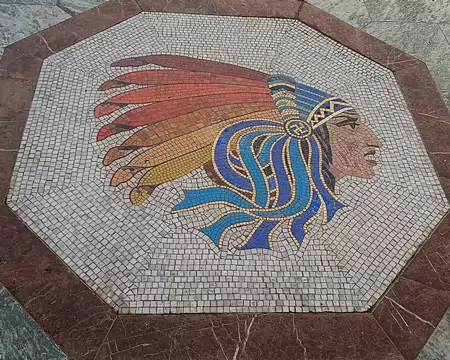 017 La tête d’indien séminole, symbole de force et de courage, était l’emblème de l’Escadrille La Fayette