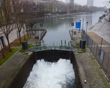 P1220257 Ecluse de la Villette