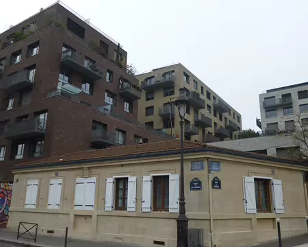 P1220268 Ancienne maison du garde du réseau fluvial