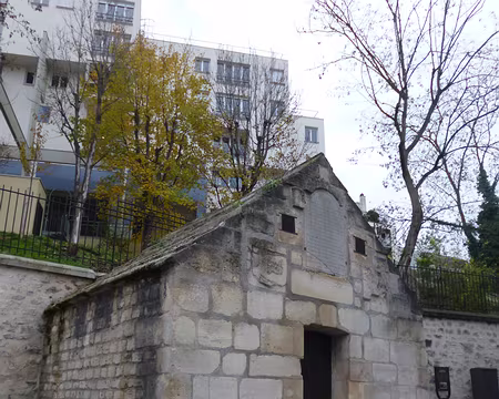 P1220224 Regard Saint-Martin, rue des Cascades