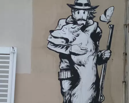 P1220240 Le loup et le chasseur, Place Maurice Chevalier