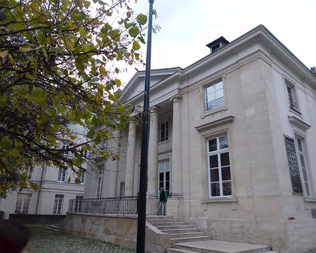 P1220244 Carré de Baudouin, ancienne maison de plaisance, XVIIIè s., actuellement centre culturel du 20è