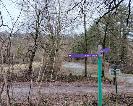 032 La Bièvre prend sa source dans le hameau de Bouviers