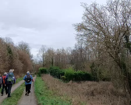 032 Chemin reliant le hameau de Beauval au canal de l’Ourcq