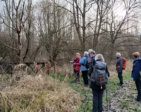 038 Le Pont d’Arcole permet d’accéder au Marais de Négando