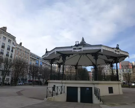 P1220374 Le kiosque à musique octogonal construit en 1896