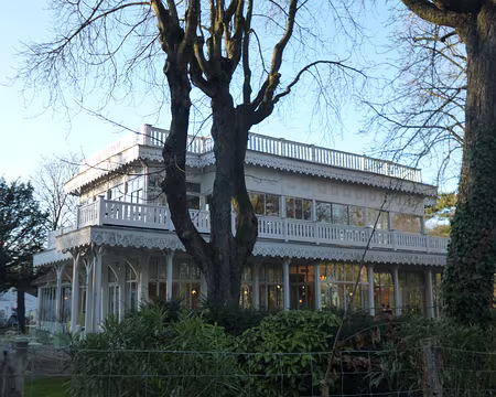 P1220423 Pavillon Gravelle, ancien pavillon de chasse de Napoléon III