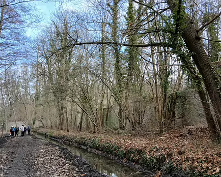 033 Dans le parc du château de Plaisir