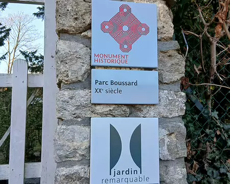 047 Ce parc communal d’époque Art déco est classé monument historique